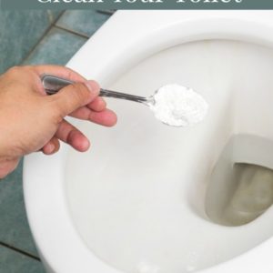 cleaning toilet with baking soda